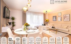 Luxx Home BC, Zentral - Balkon - Parkplatz - voll ausgestattete Küche